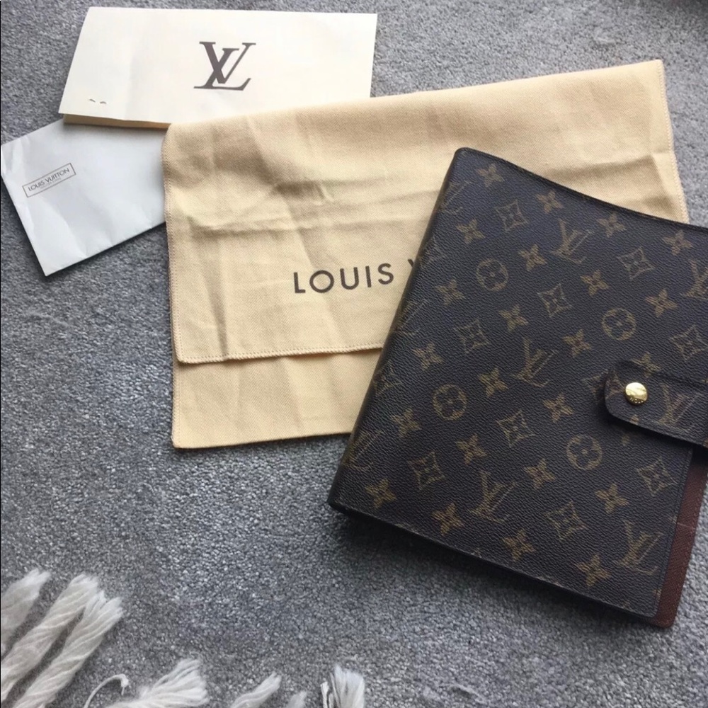 ❗️❗️SOLD❗️❗️Louis Vuitton Agenda/Planner